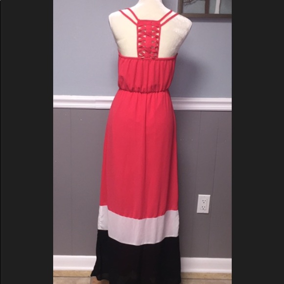 Takara Maxi Dress - Picture 7 of 7